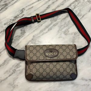 Authentic Gucci neo vintage crossbody/ Fanny pack purse